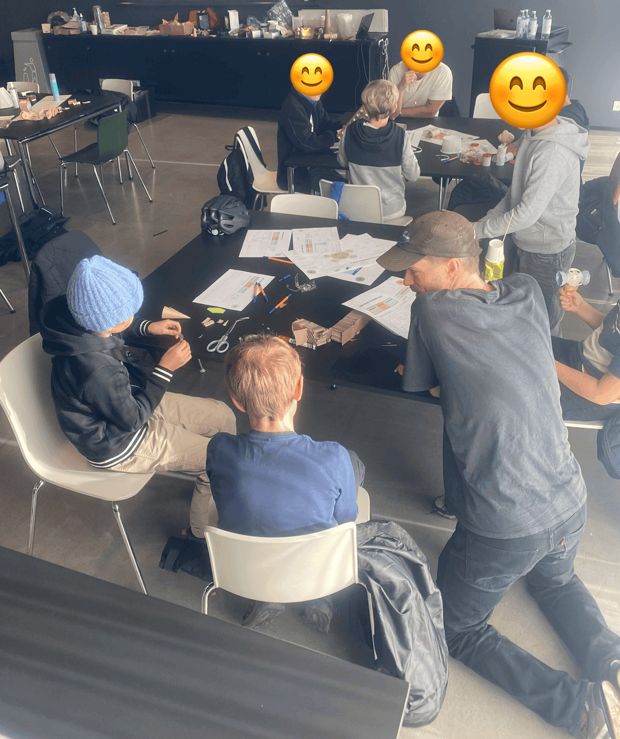 Andreas Refsgaard teaching an AI workshop for kids